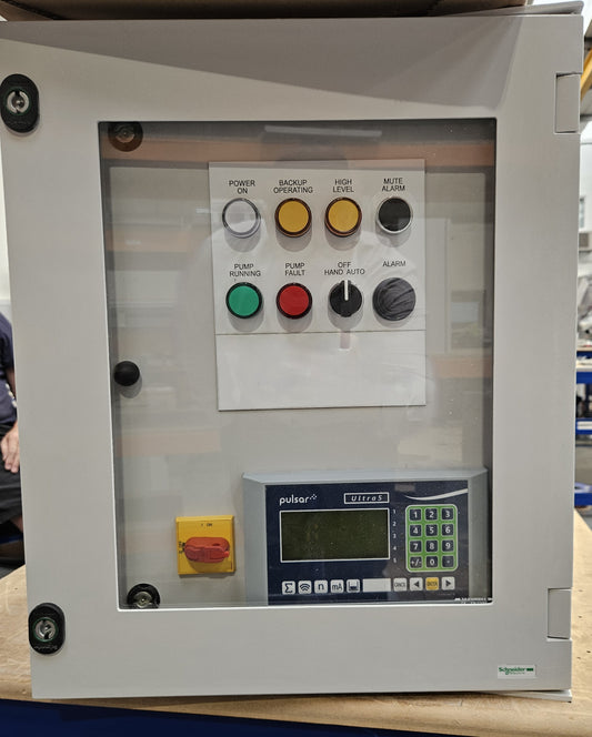 Single pump control panel 400V 2.5-4A ultrasonic w/ VFC's