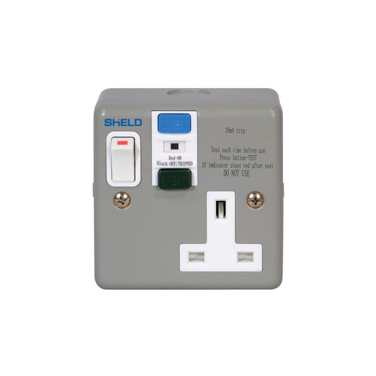 Single gang RCD switched socket 13A