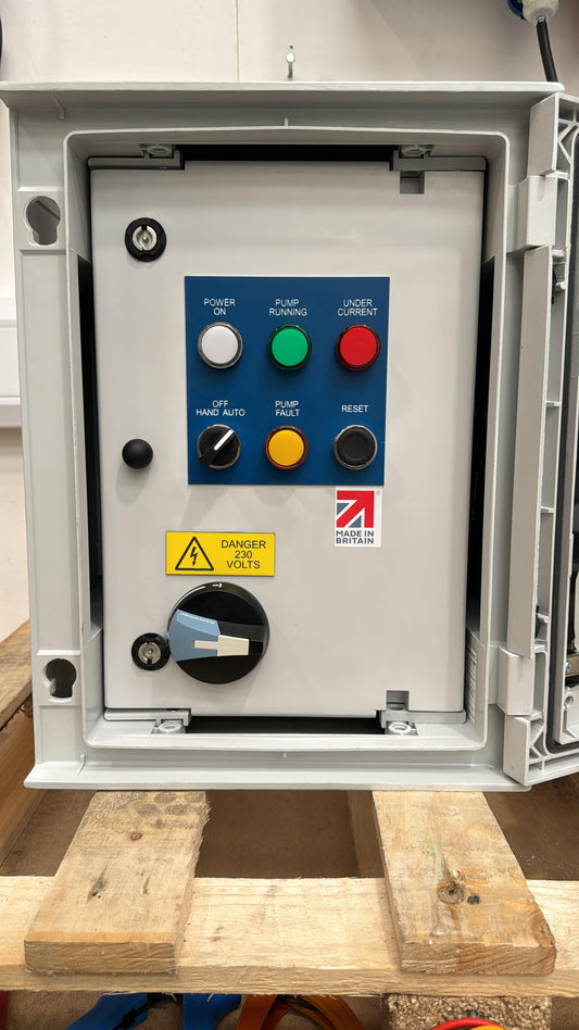 Pump control panel 230V 7-10A poly glazed enclosure w/ start & run caps & VFCs