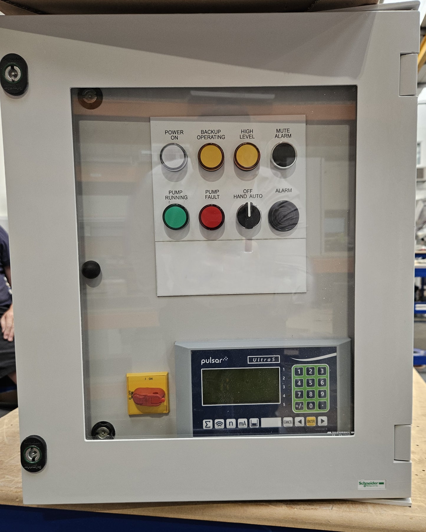 Single pump control panel 400V 2.5-4A ultrasonic w/ VFC's